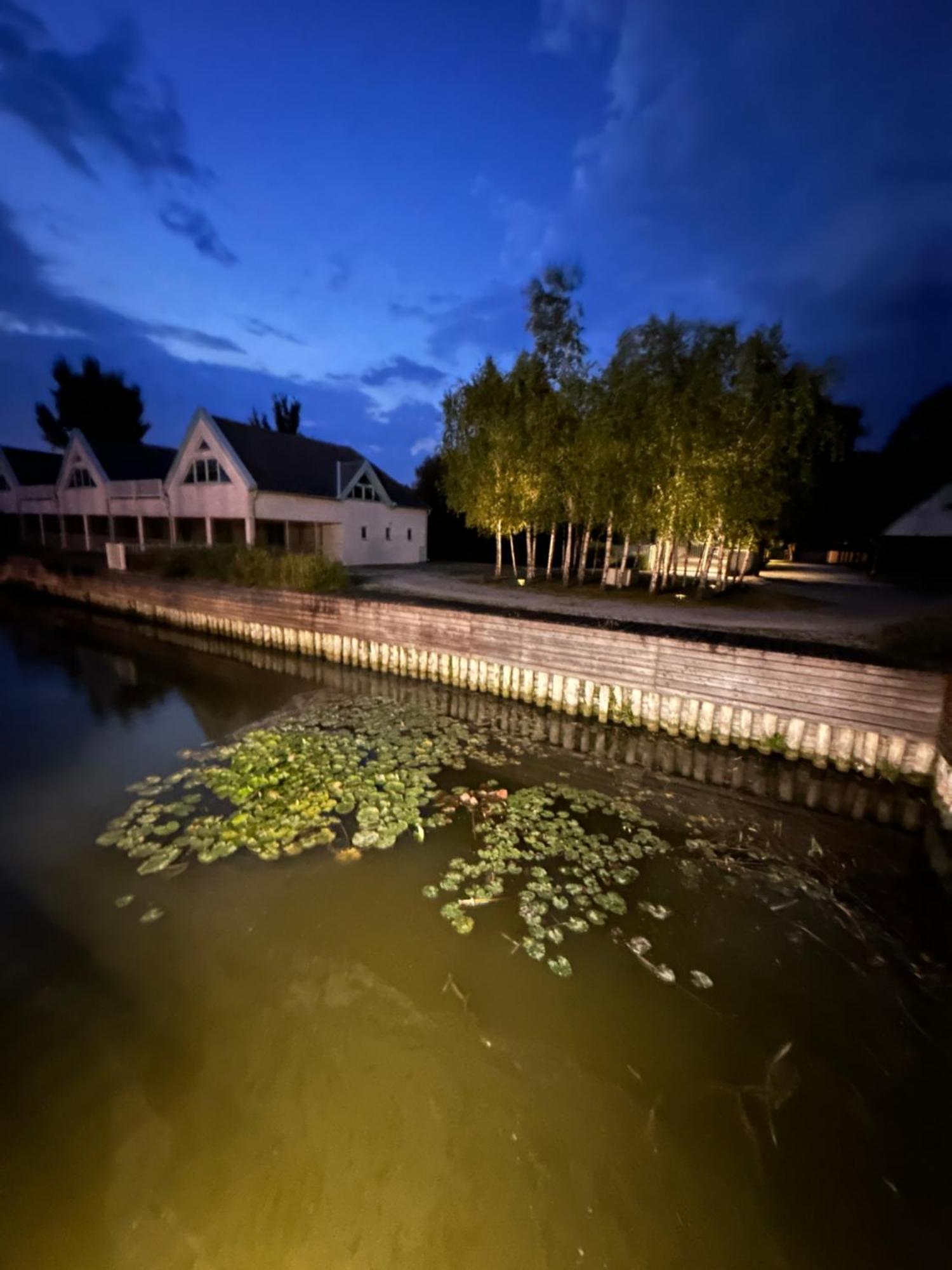 Haus Am See Neusiedl am See Exterior photo